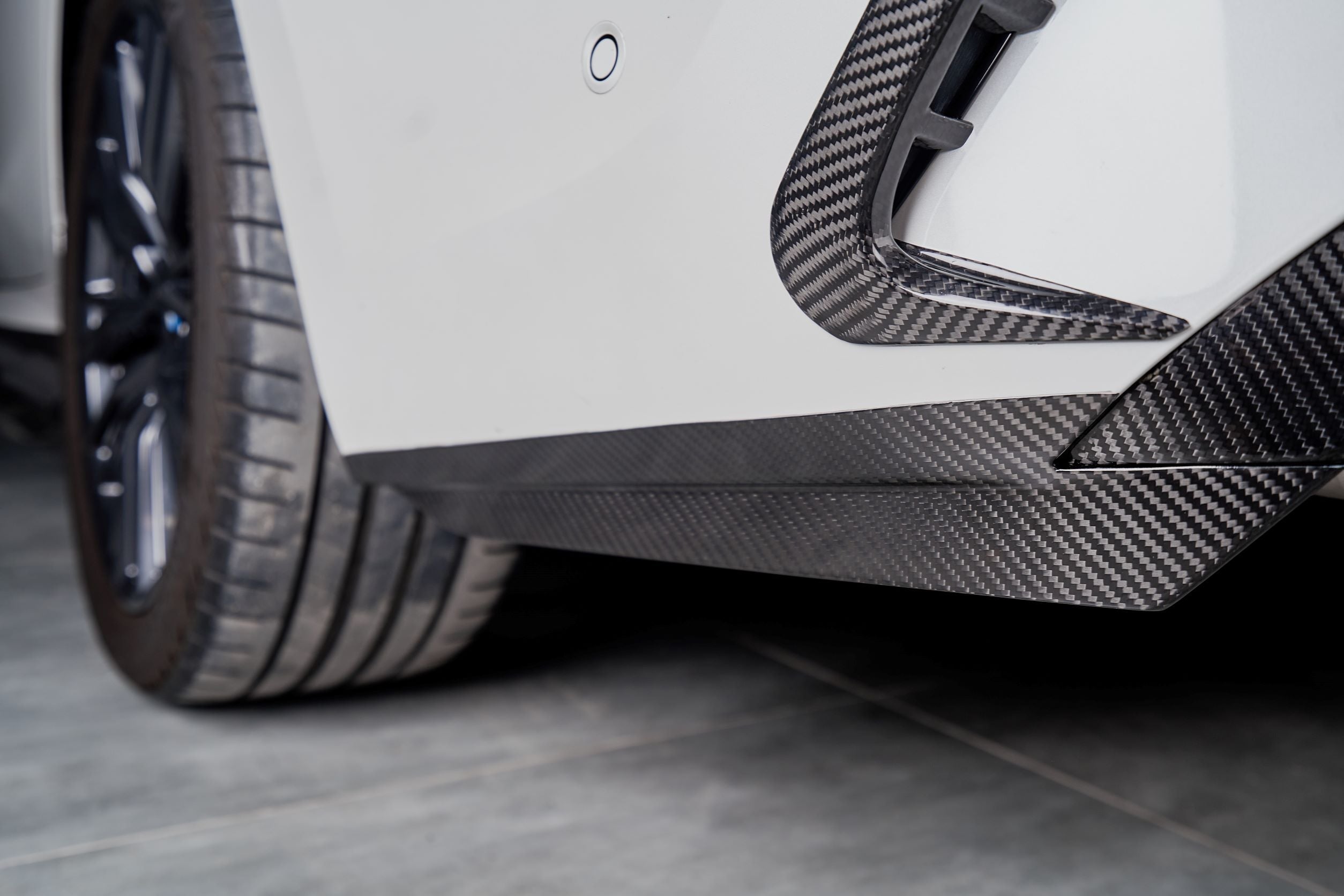 Karbel Carbon Dry Carbon Fiber Rear Diffuser for BMW 3 Series G20 2019 –  karbelcarbon