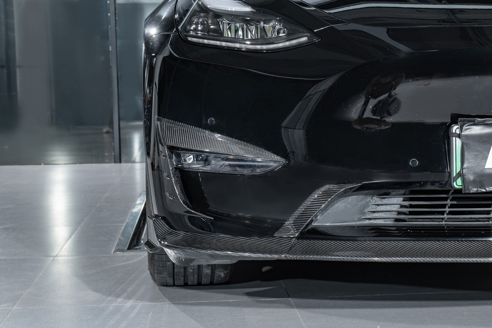 Karbel Carbon Pre-preg Carbon Fiber Front Lip Splitter for Tesla Model Y / Performance